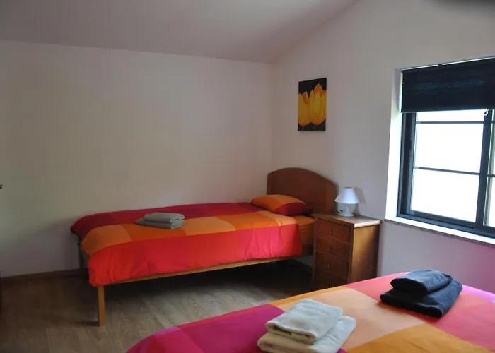 Casa-palmeira-quinta-da-encavalada-relaxing-holiday-house-with-beautiful-view-and-swimmingpool Nyaraló