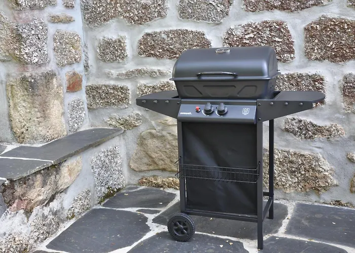 Casa-palmeira-quinta-da-encavalada-relaxing-holiday-house-with-beautiful-view-and-swimmingpool *